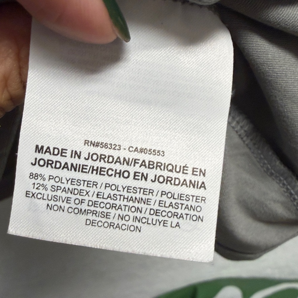 Nike Woman’s Dri Fit Racer Back Fitted Gray Workout Lounge Tank SM - Picture 3 of 6